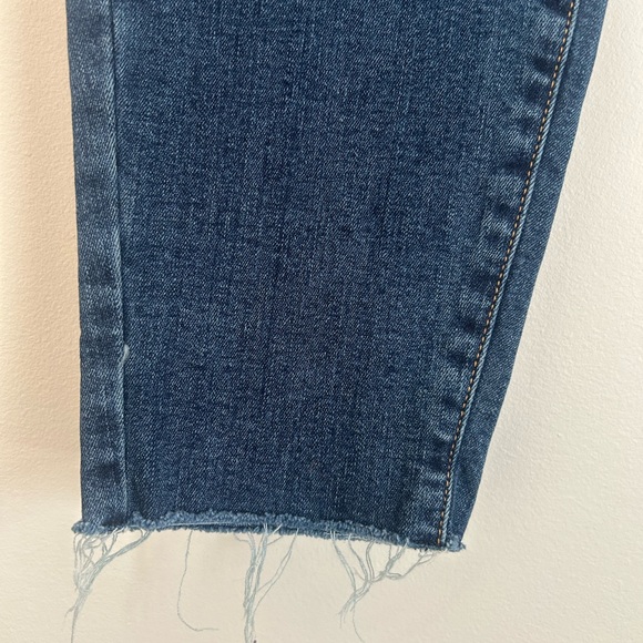 Guess Blue Skinny Jeans Versatile Everyday Wear - Picture 5 of 9